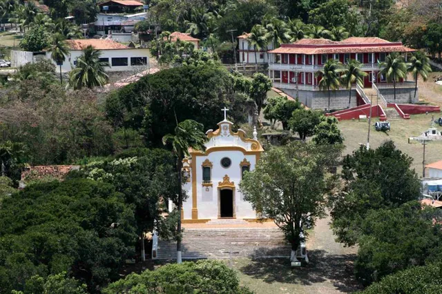 Fernando de Noronha - Quần đảo chỉ chào đón du khách đã mắc COVID-19 - Ảnh 2.