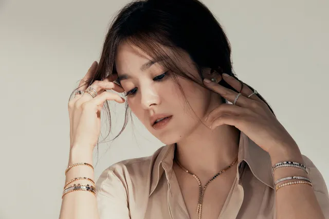 Ngẩn ngơ ngắm nhan sắc đỉnh cao của Song Hye Kyo - Ảnh 3.