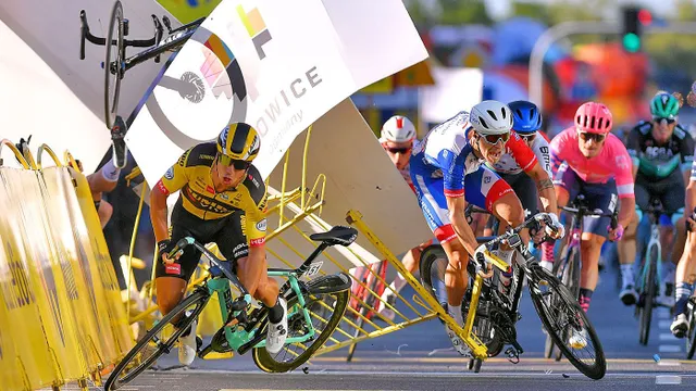 Tai nạn nghiêm trọng tại Tour de Pologne 2020 - Ảnh 4.