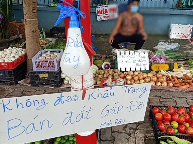 Giá trị chiếc khẩu trang thời COVID-19 với hai mặt LẤY và CHO - Ảnh 5.
