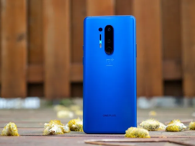 Sát thủ iPhone OnePlus 8 Pro sắp bán chính hãng tại Việt Nam - Ảnh 2. Sát thủ iPhone OnePlus 8 Pro sắp bán chính hãng tại Việt Nam - Ảnh 2.