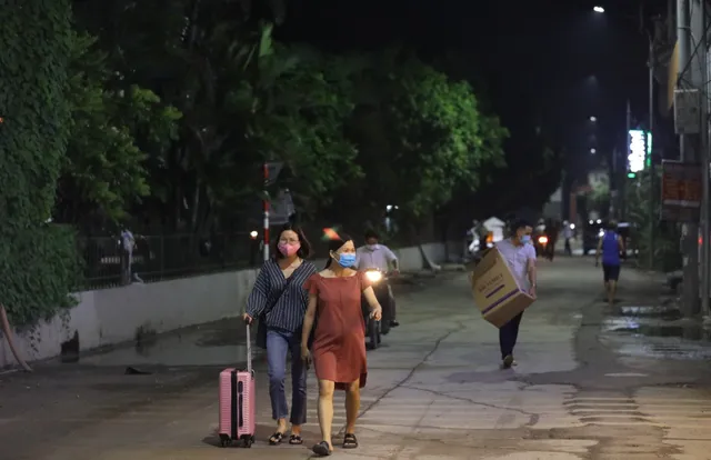 Hà Nội phong tỏa tòa nhà có bệnh nhân mắc COVID-19 số 785 - Ảnh 2. Hà Nội phong tỏa tòa nhà có bệnh nhân mắc COVID-19 số 785 - Ảnh 2.