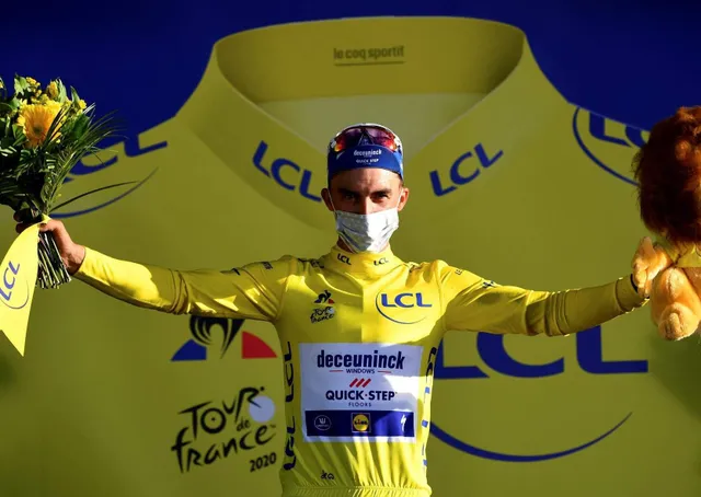 Julian Alaphilippe tiếp tục giữ áo vàng sau chặng 3 Tour de France - Ảnh 2.