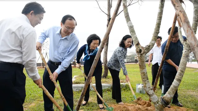 Vinamilk trồng cây xanh để tôn tạo cảnh quan nhiều khu di tích, địa danh lịch sử - Ảnh 4.