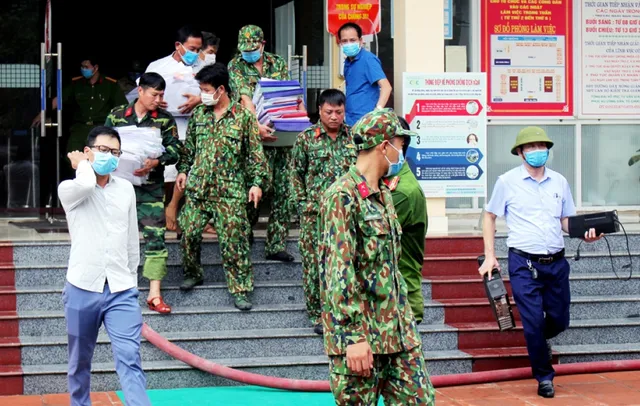 Chập điện gây hỏa hoạn tại Trung tâm Hành chính công Đông Triều (Quảng Ninh) - Ảnh 1.