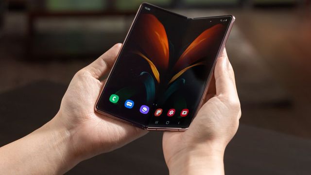 Galaxy Z Fold2 5G chưa hết hot, Samsung đã chuẩn bị cho Galaxy Z Fold 3  lên kệ vào tháng 7? - Ảnh 1.