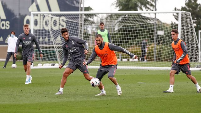 Lịch thi đấu vòng 3 La Liga: Real làm khách trước Betis, Barca đón tiếp Villarreal - Ảnh 3.