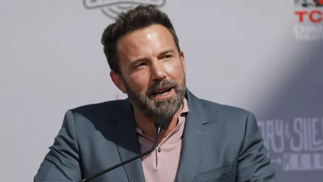 Ben Affleck lo ngại doanh thu phòng vé hậu COVID-19 - Ảnh 1.