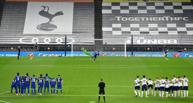 Loại Chelsea sau loạt luân lưu, Tottenham vào tứ kết cúp Liên đoàn - Ảnh 2.