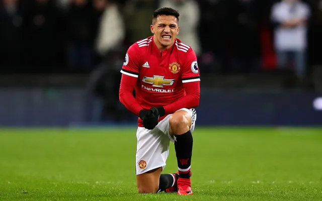 Sanchez từng muốn rời Man Utd ngay sau buổi tập đầu tiên - Ảnh 1.