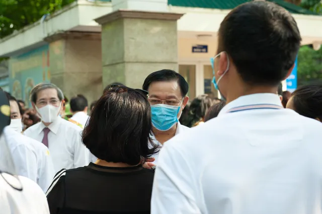 Học sinh Thủ đô hân hoan chào đón năm học mới 2020-2021 - Ảnh 4. Học sinh Thủ đô hân hoan chào đón năm học mới 2020-2021 - Ảnh 4.