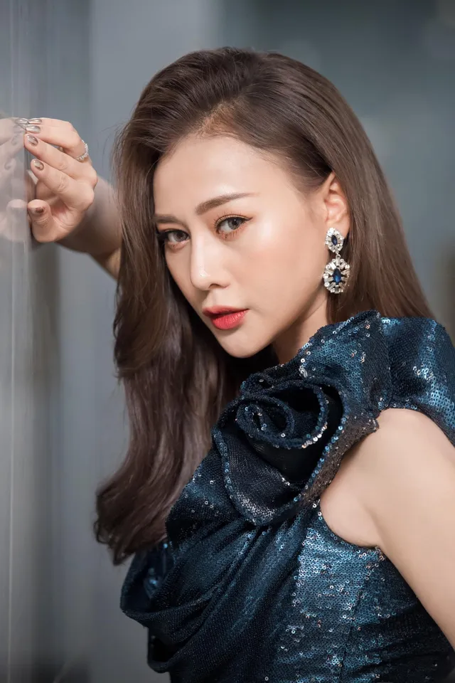 Chia tay bạn trai, Phương Oanh trở nên nóng bỏng hơn - Ảnh 2. Chia tay bạn trai, Phương Oanh trở nên nóng bỏng hơn - Ảnh 2.
