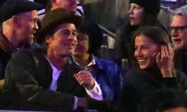 Brad Pitt hẹn hò tình mới tại địa điểm cưới, Angelina Jolie tức giận - Ảnh 1. Brad Pitt hẹn hò tình mới tại địa điểm cưới, Angelina Jolie tức giận - Ảnh 1.