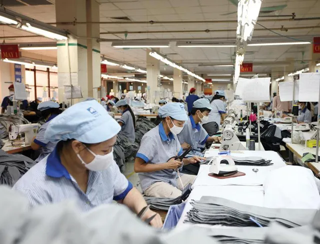 Ngành hàng tiêu dùng nhanh và bán lẻ tăng mạnh nhu cầu tuyển dụng trong quý 3/2020 - Ảnh 2. Ngành hàng tiêu dùng nhanh và bán lẻ tăng mạnh nhu cầu tuyển dụng trong quý 3/2020 - Ảnh 2.