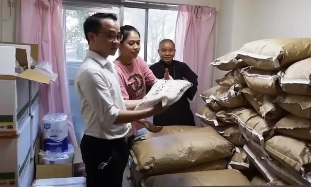 Tình người ấm áp tại khu nhà ở cứu trợ cho người Việt tại Nhật Bản - Ảnh 3. Tình người ấm áp tại khu nhà ở cứu trợ cho người Việt tại Nhật Bản - Ảnh 3.