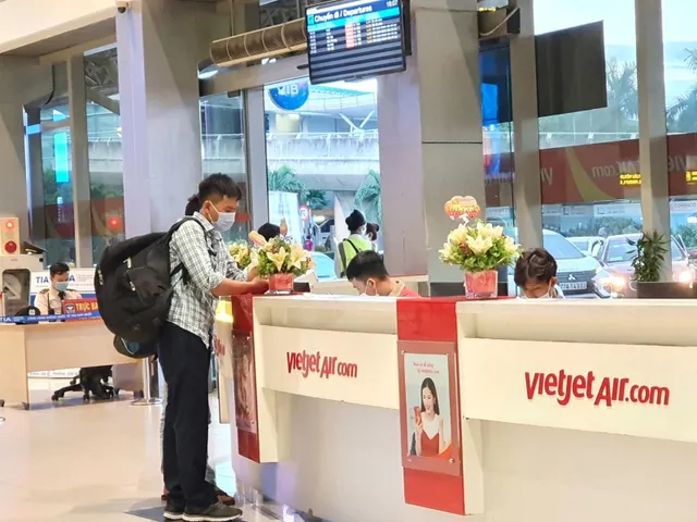 Vietjet mở lại các đường bay thường lệ tới Đà Nẵng - Ảnh 1. Vietjet mở lại các đường bay thường lệ tới Đà Nẵng - Ảnh 1.