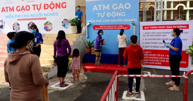 “Năm COVID” 2020 và những điều chưa có tiền lệ ở Việt Nam - Ảnh 3. “Năm COVID” 2020 và những điều chưa có tiền lệ ở Việt Nam - Ảnh 3.