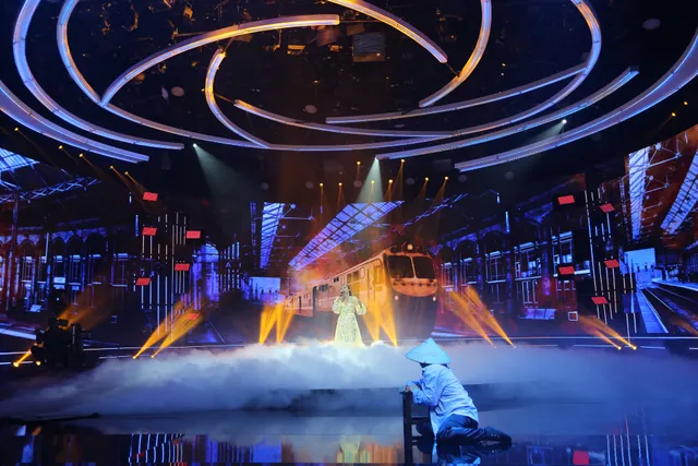 Chào 2021: Phương Thanh bật khóc hát Giã từ dĩ vãng - Ảnh 8. Chào 2021: Phương Thanh bật khóc hát Giã từ dĩ vãng - Ảnh 8.