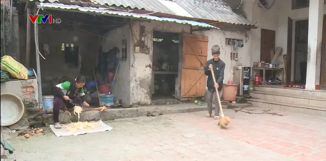 Thực hiện chuẩn nghèo mới, số hộ nghèo tại các địa phương tăng gấp đôi, gấp ba - Ảnh 1.