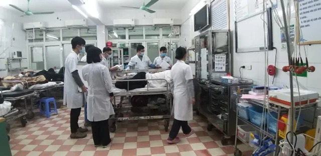 Nghỉ Tết Dương lịch: Số ca cấp cứu tai nạn giao thông vẫn tăng - Ảnh 1. Nghỉ Tết Dương lịch: Số ca cấp cứu tai nạn giao thông vẫn tăng - Ảnh 1.