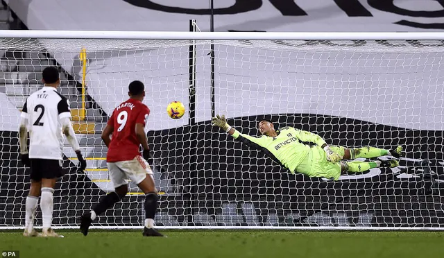 Fulham 1-2 Man Utd: Pogba tỏa sáng, Manchester United trở lại ngôi đầu - Ảnh 4.