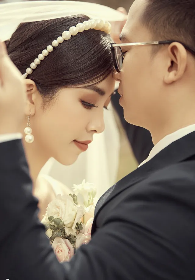 Ảnh cưới tại Đà Lạt ngọt hơn mật của Á hậu Thúy An - Ảnh 8. Ảnh cưới tại Đà Lạt ngọt hơn mật của Á hậu Thúy An - Ảnh 8.