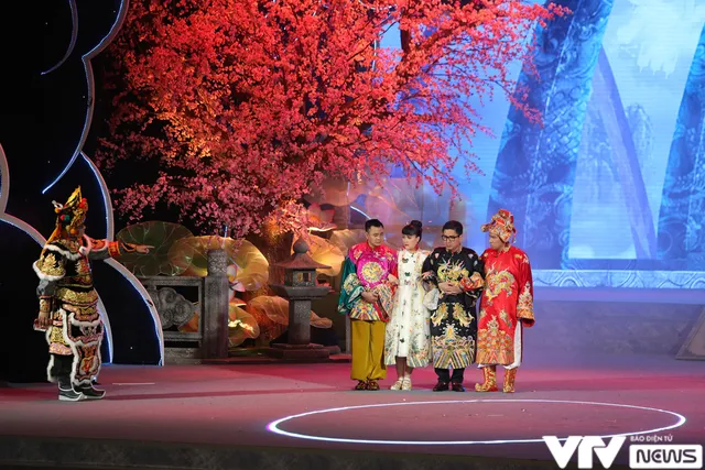 Táo quân 2021: Những hình ảnh đặc biệt trong đêm diễn đầu tiên - Ảnh 5. Táo quân 2021: Những hình ảnh đặc biệt trong đêm diễn đầu tiên - Ảnh 5.