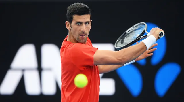 Djokovic gây bất ngờ khi trở lại thi đấu tại giải đấu biểu diễn - Ảnh 1.