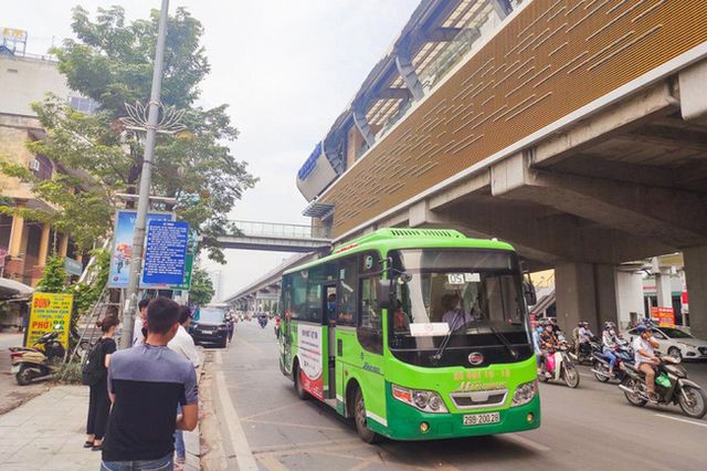 Hà Nội lên kế hoạch giúp xe bus thoát ế - Ảnh 1.