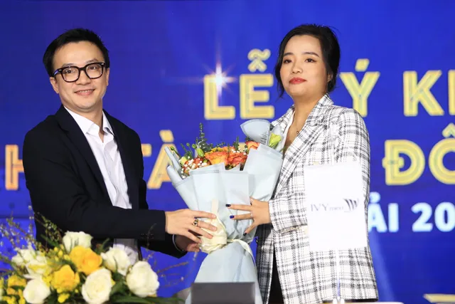 CLB Hà Nội đặt mục tiêu hat-trick danh hiệu ở mùa giải 2021 - Ảnh 2.