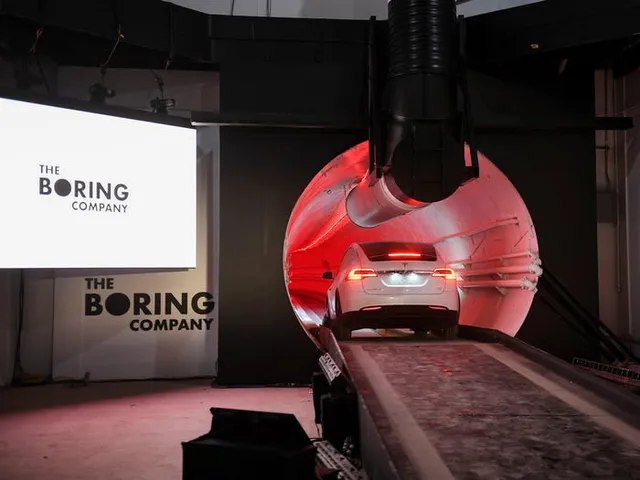 Elon Musk: Từ một đứa trẻ bị bắt nạt, nguồn cảm hứng cho Iron man, đến người giàu nhất hành tinh - Ảnh 27. Elon Musk: Từ một đứa trẻ bị bắt nạt, nguồn cảm hứng cho Iron man, đến người giàu nhất hành tinh - Ảnh 27.