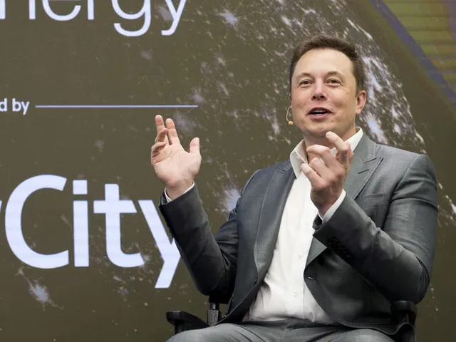 Elon Musk: Từ một đứa trẻ bị bắt nạt, nguồn cảm hứng cho Iron man, đến người giàu nhất hành tinh - Ảnh 34. Elon Musk: Từ một đứa trẻ bị bắt nạt, nguồn cảm hứng cho Iron man, đến người giàu nhất hành tinh - Ảnh 34.