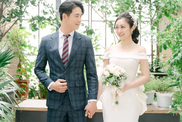 Ảnh cưới tuyệt đẹp của MC Thùy Linh và chồng kém 5 tuổi Hiếu Su - Ảnh 3. Ảnh cưới tuyệt đẹp của MC Thùy Linh và chồng kém 5 tuổi Hiếu Su - Ảnh 3.