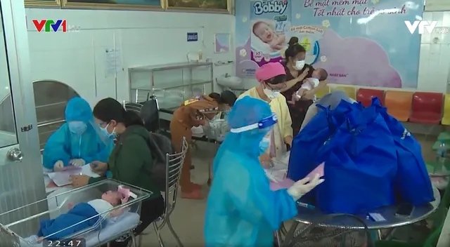 PTL Bình yên con nhé: Trao yêu thương cho em bé mồ côi do dịch COVID-19 - Ảnh 3. PTL Bình yên con nhé: Trao yêu thương cho em bé mồ côi do dịch COVID-19 - Ảnh 3.