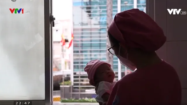 PTL Bình yên con nhé: Trao yêu thương cho em bé mồ côi do dịch COVID-19 - Ảnh 1. PTL Bình yên con nhé: Trao yêu thương cho em bé mồ côi do dịch COVID-19 - Ảnh 1.