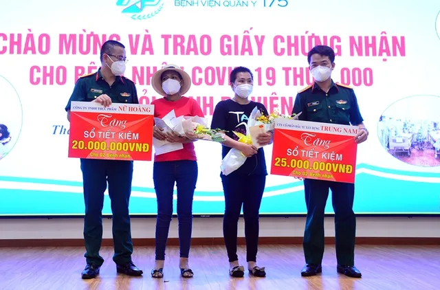 Bệnh nhân COVID-19 thứ 1.000 tại Bệnh viện Quân y 175 xuất viện - Ảnh 1. Bệnh nhân COVID-19 thứ 1.000 tại Bệnh viện Quân y 175 xuất viện - Ảnh 1.