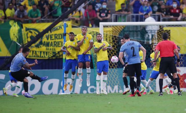 Neymar tỏa sáng, Brazil thắng đậm Uruguay - Ảnh 3.