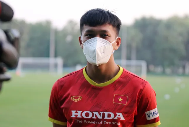 ĐT U23 Việt Nam rèn lối chơi chuẩn bị cho cuộc “tổng duyệt” trước U23 Kyrgyzstan - Ảnh 2. ĐT U23 Việt Nam rèn lối chơi chuẩn bị cho cuộc “tổng duyệt” trước U23 Kyrgyzstan - Ảnh 2.
