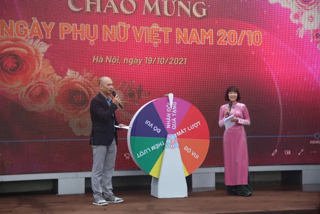 Đài THVN rộn ràng chào mừng ngày Phụ nữ Việt Nam (20/10) - Ảnh 18.