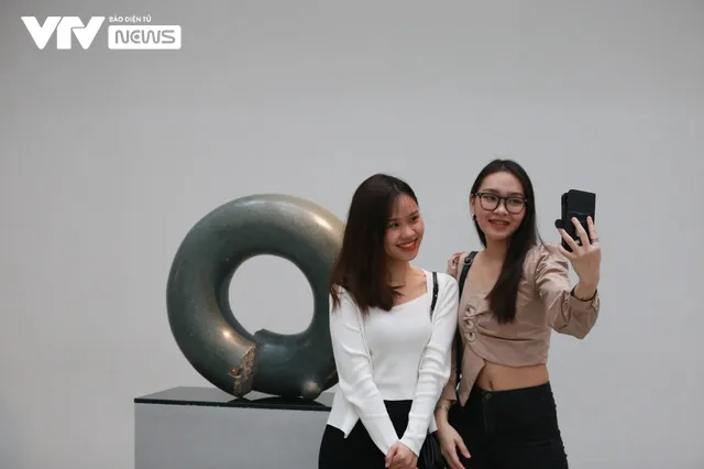Giới trẻ ngày càng quan tâm hơn tới bảo tàng - Ảnh 7. Giới trẻ ngày càng quan tâm hơn tới bảo tàng - Ảnh 7.