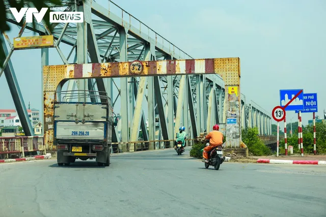 Hiện trạng xuống cấp trầm trọng của cầu Đuống - Ảnh 13. Hiện trạng xuống cấp trầm trọng của cầu Đuống - Ảnh 13.
