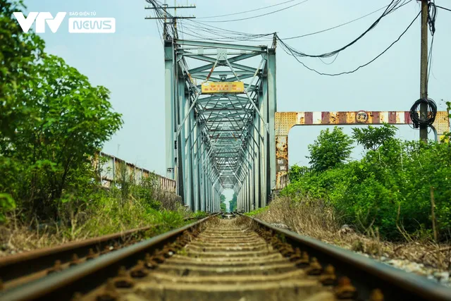 Hiện trạng xuống cấp trầm trọng của cầu Đuống - Ảnh 3. Hiện trạng xuống cấp trầm trọng của cầu Đuống - Ảnh 3.