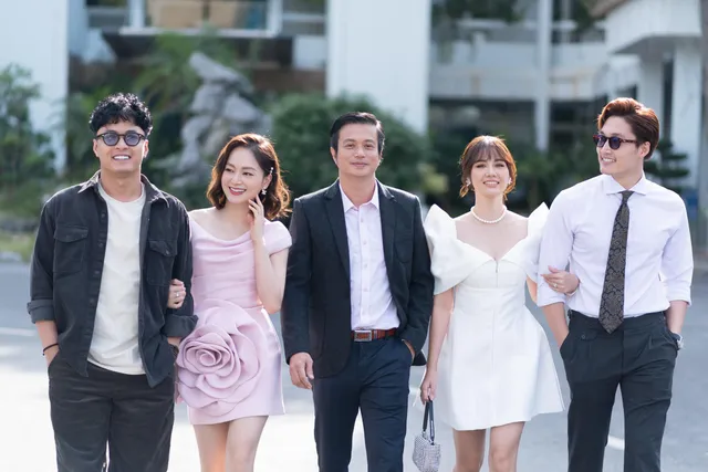 Lan Phương: Tôi có mẹ chồng khác xa trên phim - Ảnh 7. Lan Phương: Tôi có mẹ chồng khác xa trên phim - Ảnh 7.