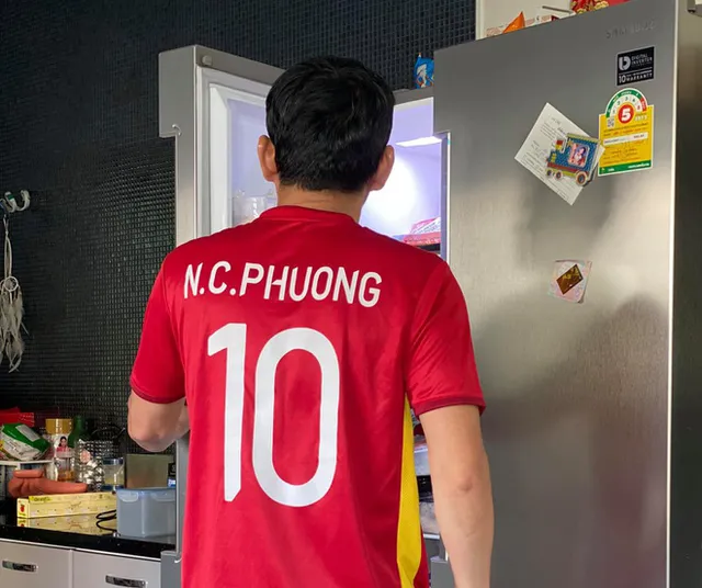 HLV Kiatisuk chúc ĐT Việt Nam tạo bất ngờ trước ĐT Nhật Bản - Ảnh 2.