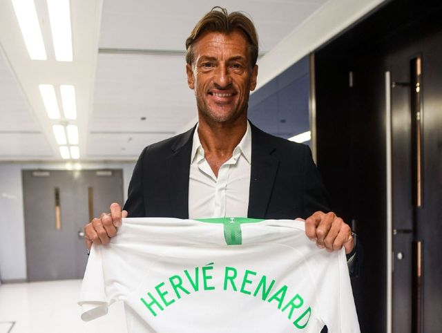 Herve Renard - HLV Saudi Arabia lọt danh sách đề cử HLV xuất sắc nhất thế giới - Ảnh 2.