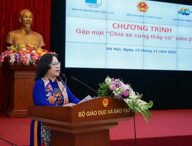 Chương trình “Chia sẻ cùng thầy cô 2021” - Tôn vinh những hy sinh thầm lặng - Ảnh 1.