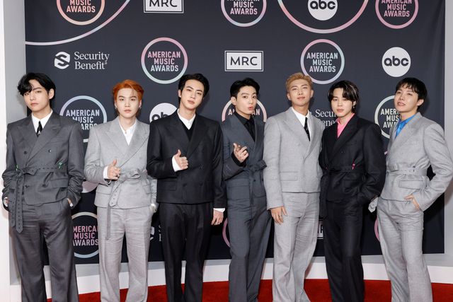 Đề cử Grammy 2022: BTS trượt 4 đề cử lớn, ABBA nhận đề cử đầu tiên trong sự nghiệp - Ảnh 1.