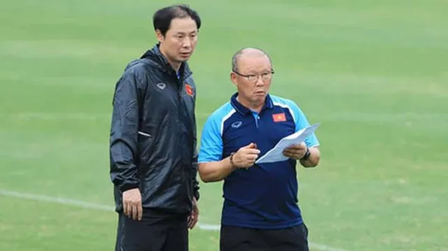 HLV Park Hang-seo chia tay 2 trợ lý người Hàn Quốc - Ảnh 1.