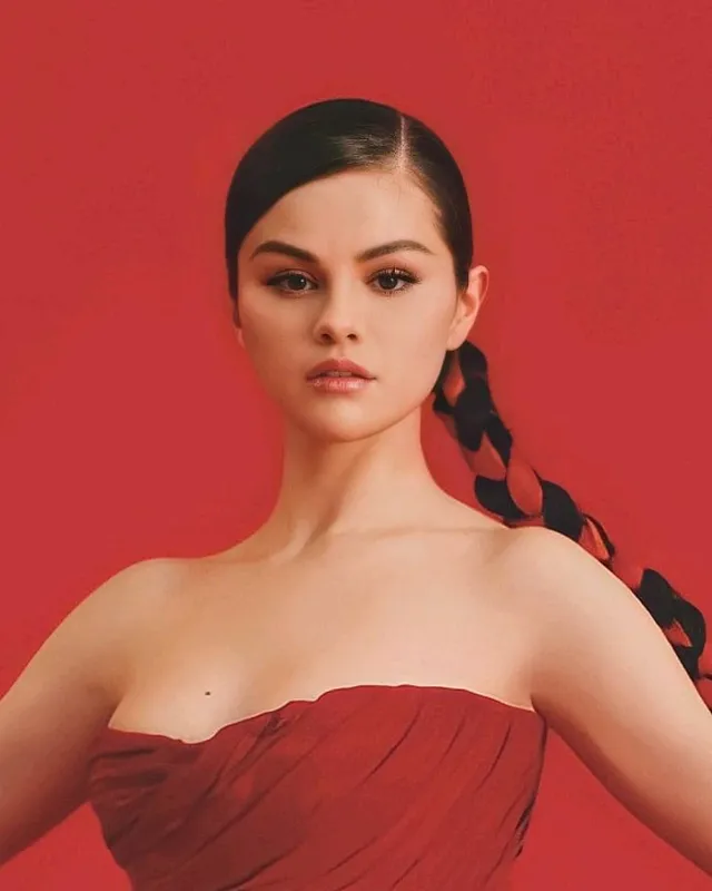 Nhận đề cử Grammy đầu tiên, Selena Gomez ăn mừng - Ảnh 1.