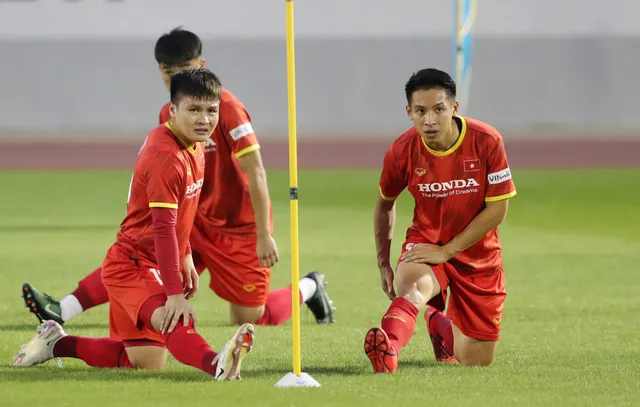 Tiền vệ Đỗ Hùng Dũng sẽ sang Singapore dự AFF Suzuki Cup 2020 muộn hơn các đồng đội - Ảnh 1.